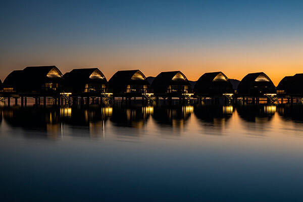 Fiji Marriott Resort Momi Bay Overwater Bungalows