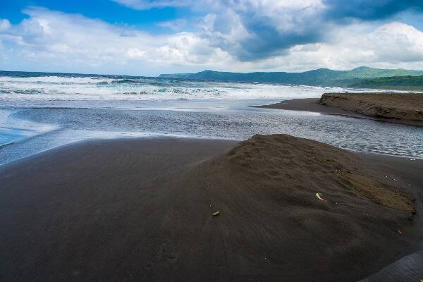 Louniel Beach