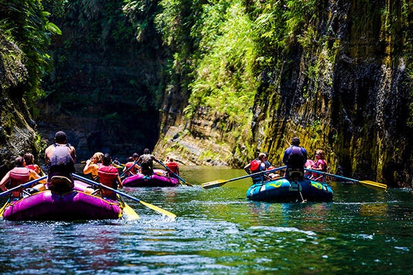 Group rafting through the jungle in Fiji