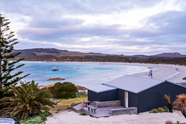 Cray Shack Flinders Island Credit Chris Crerar