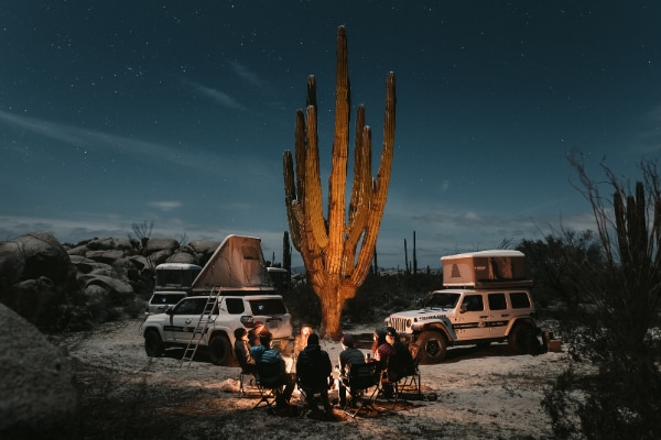 Camping with Pacific Overlander in California, credit Francis Faroli / Pacific Overlander