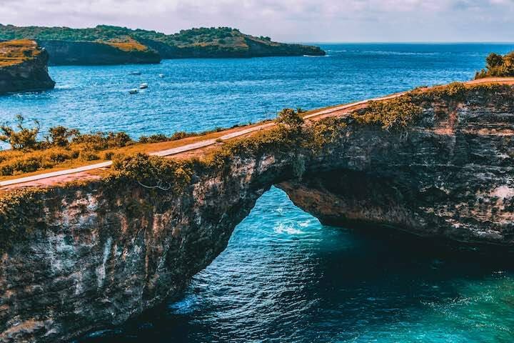 Arch of Broken Beach in Bali