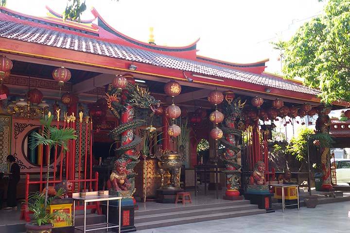 Vihara Dharmayana temple, Bali