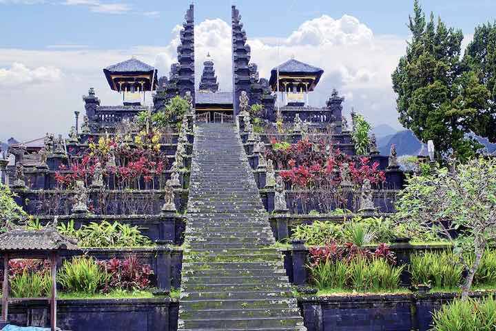 Pura Besakih template in Bali