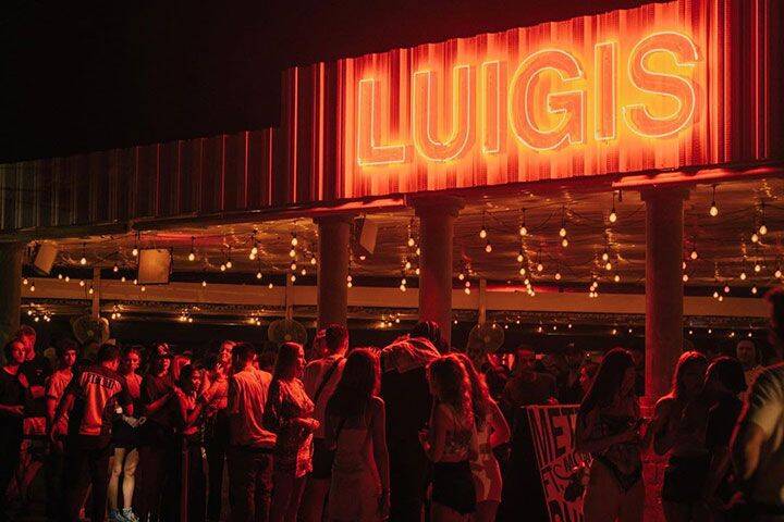 Nightlife in Canggu at Luigi's Hot Pizza
