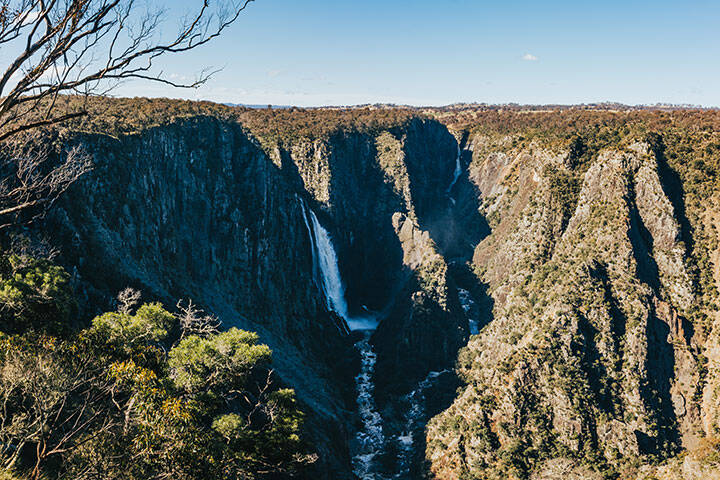 Wollomombi Falls