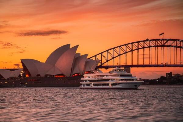 Sydney Harbour dinner cruise