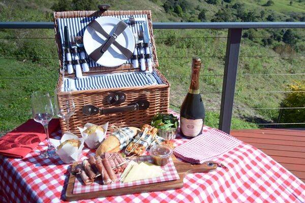 Ploughman's Box Top of The Hill Couples Retreat
