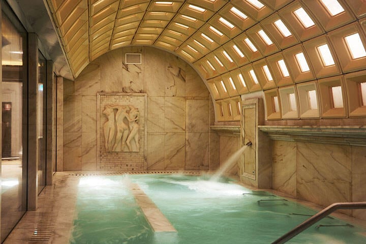 Aquamedic pool at Gillian Adams Day Spa
