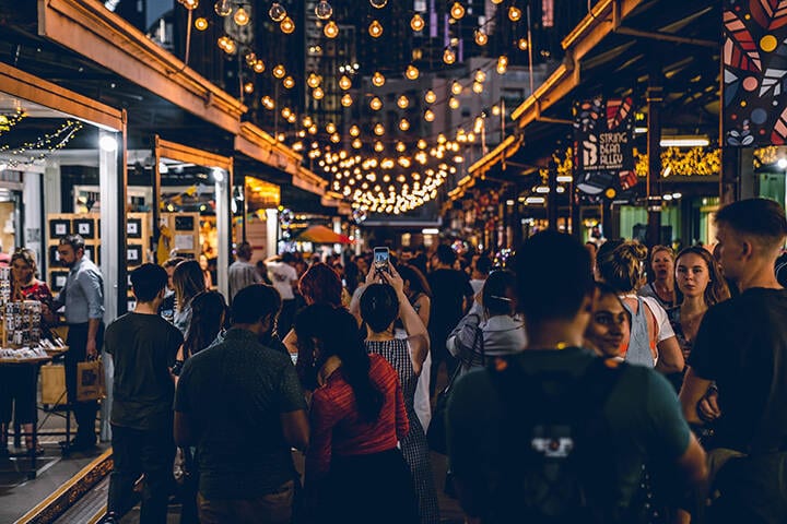 Busy Hosier Lane at night