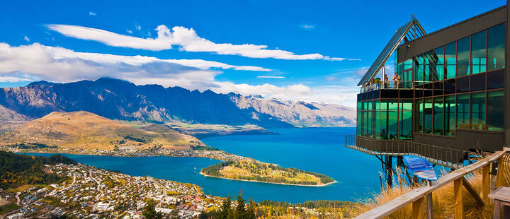 Cityscape of queenstown with lake Wakatipu from top, new zealand, south island 