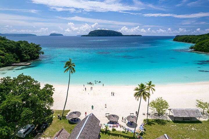 Champagne Beach, Espiritu Santo, Vanuatu 